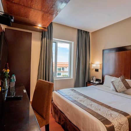 Park Avenue Hotel Nungambakkam Chennai Dış mekan fotoğraf