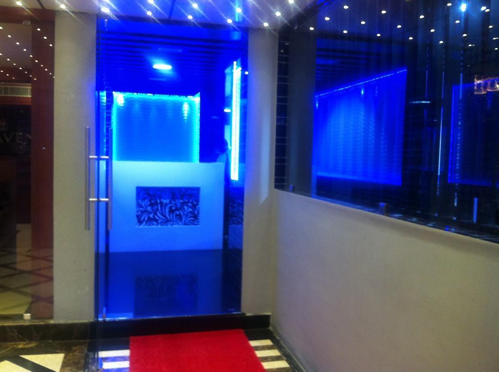 Park Avenue Hotel Nungambakkam Chennai Dış mekan fotoğraf