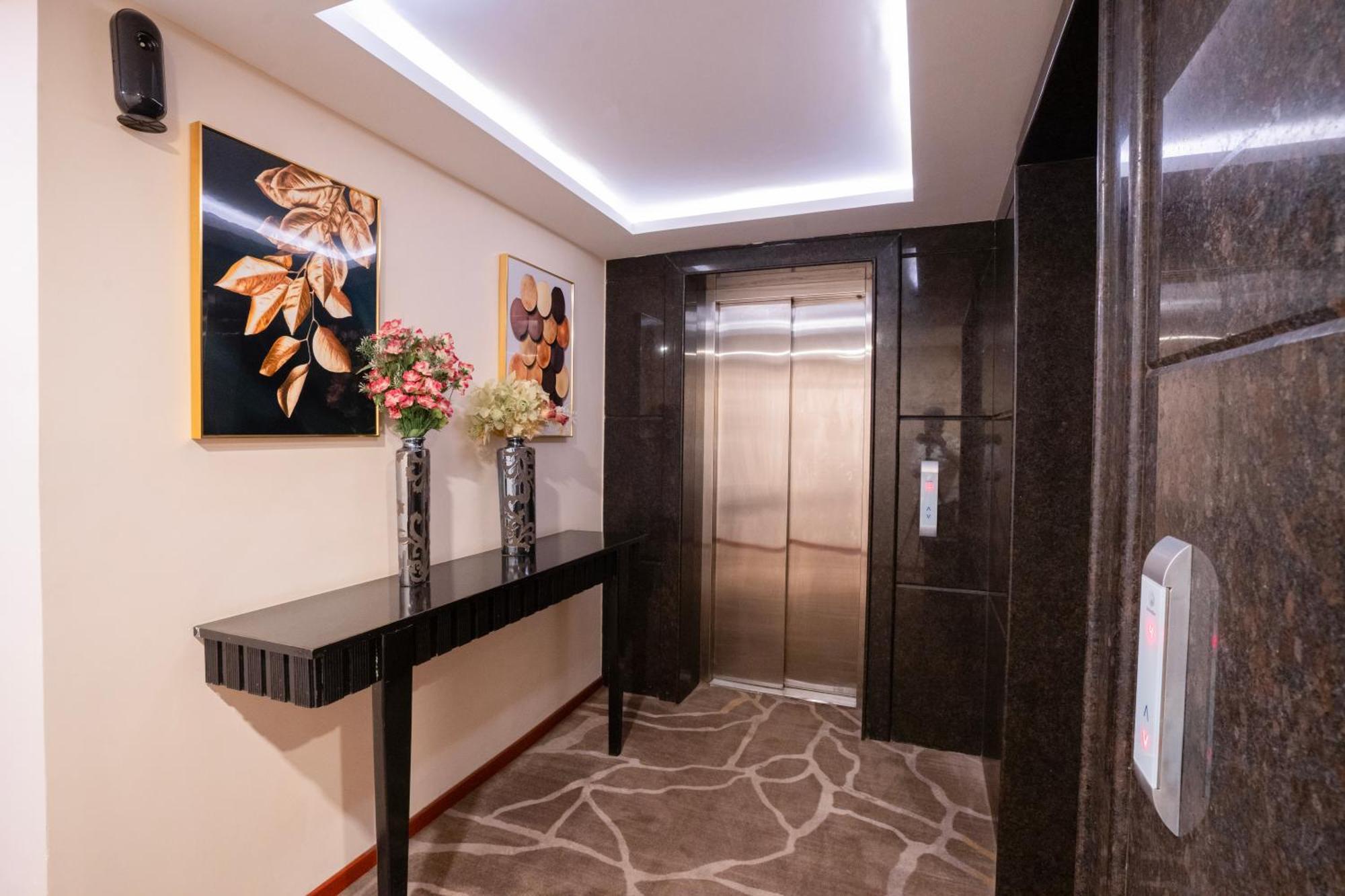 Park Avenue Hotel Nungambakkam Chennai Dış mekan fotoğraf
