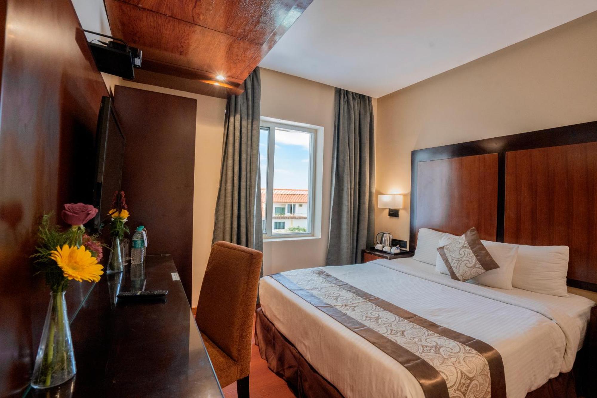 Park Avenue Hotel Nungambakkam Chennai Dış mekan fotoğraf