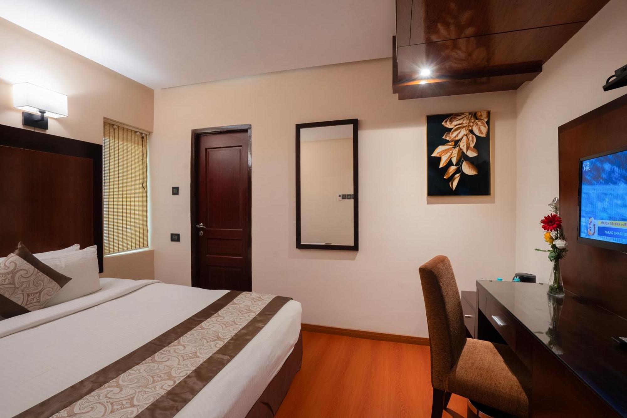 Park Avenue Hotel Nungambakkam Chennai Dış mekan fotoğraf