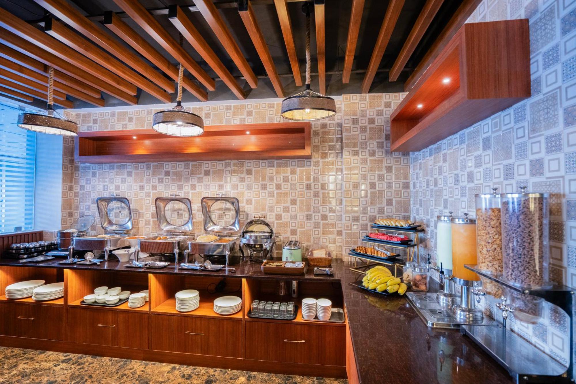 Park Avenue Hotel Nungambakkam Chennai Dış mekan fotoğraf