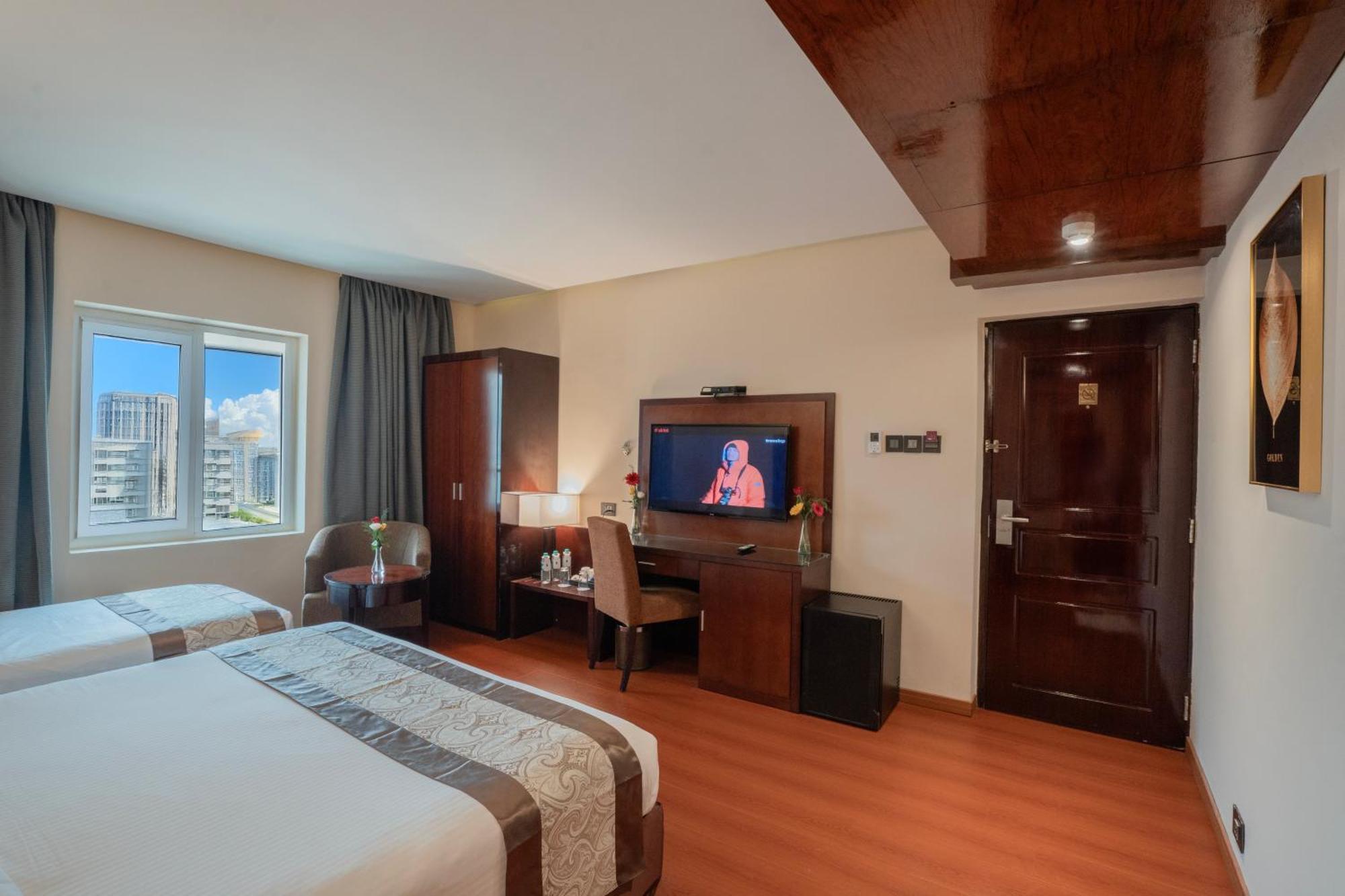 Park Avenue Hotel Nungambakkam Chennai Dış mekan fotoğraf