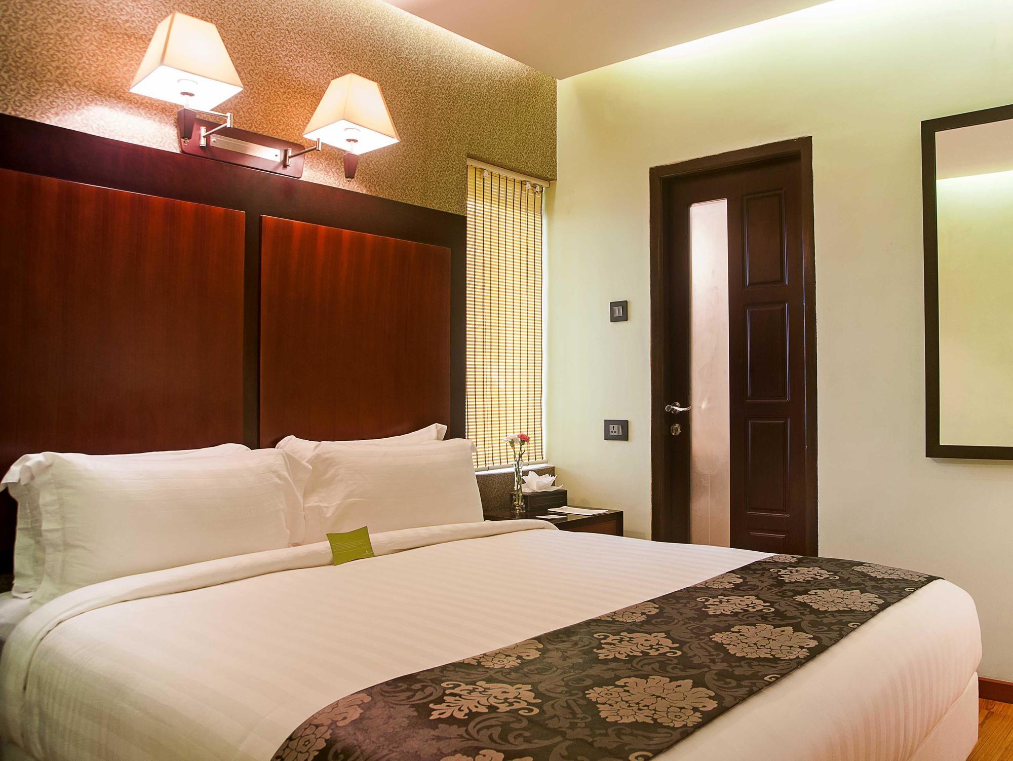 Park Avenue Hotel Nungambakkam Chennai Dış mekan fotoğraf